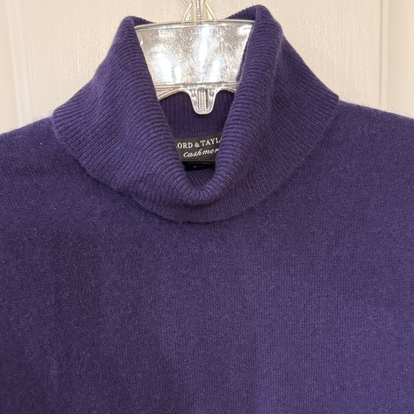 Cashmere Lord & Taylor Deep Purple  Turtleneck Sweater - Picture 5 of 11